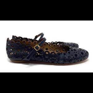 Tory Burch Leather Verity Leather Cutout Flats - Size 7